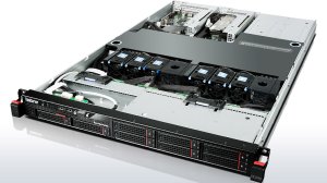 Intel Xeon E5-2420 V2 (2.2GHz, 6 Cores, 15MB L3 Cache), 1 x 4GB DDR3-1600 RDIMM, 8 x 2.5″ HS SAS/SATA, SAS/SATA SW RAID 0/1/10, 2 x Gigabit Ethernet RJ-45, 1 x 550W Hot Swap, IMM basic, 1U
