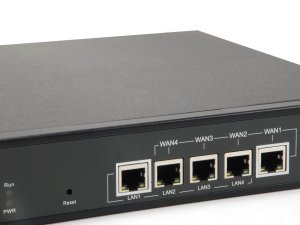 LevelOne Gigabit Wireless LAN Controller, Quad WAN