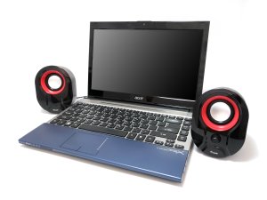 3 W x 2, 80Hz - 20Hz, 80dB, 40HM, USB 2.0, 123 x 91 × 91 mm, Black/Red