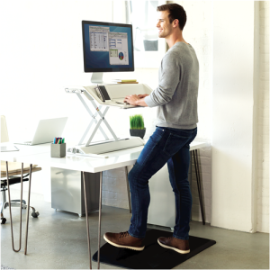 Fellowes Anti Fatigue Standing Mat - ActiveFusion Ergonomic Sit Stand Desk Mat for Use in Work or the Home Environment - H8.9 x W95.5 x D61cm - Black