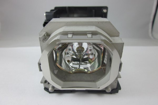 Diamond Lamps Lamp for MITSUBISHI XL1550:XL550:XL550U Projector