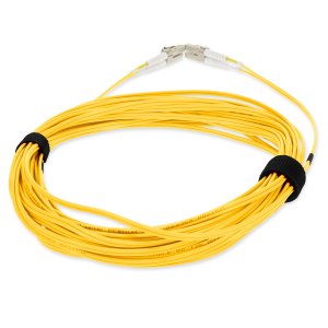 AddOn Networks ADD-LC-LC-10M5OM4P-YW-TAA InfiniBand/fibre optic cable 10 m LOMM Yellow