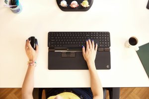 Contour Design Wrist Rest Extended for RollerMouse Pro - Vegan Leather