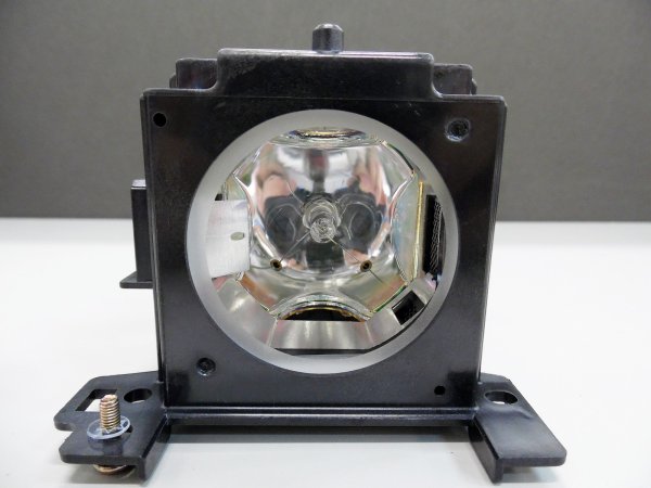 Hypertec Hyper Lamp for HITACHI CP-X251:CP-X256:ED-X10:ED-X1092:ED-X12:ED-X15 Projector