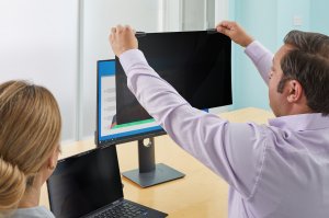 3M Privacy Filter for 23.8in Full Screen Monitor with COMPLY™ Magnetic Attach, 16:9, PF238W9EM
