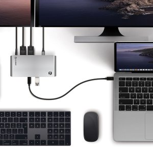 USB-C 3.1 Gen 2, USB-A 3.1 Gen 2, USB-A 3.1 Gen 1, RJ-45, DisplayPort, 3.5 mm, 3840 x 2160px max, Space Grey